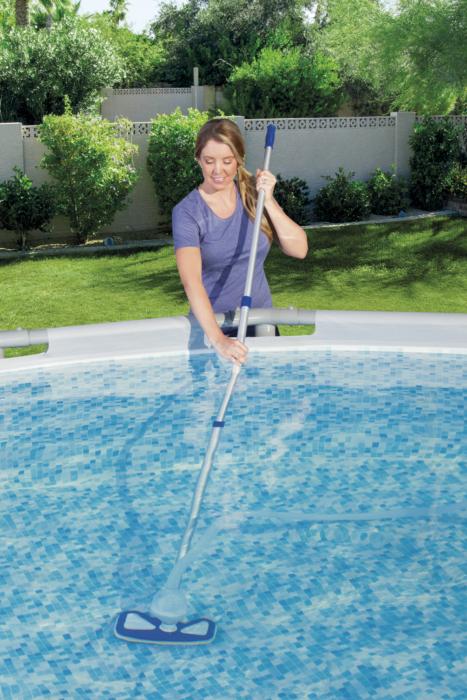 POOL CLEANING KIT
