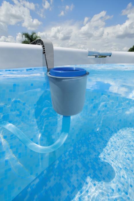 POOL SURFACE SKIMMER