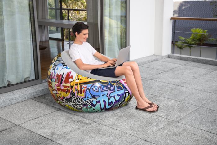 1.12X1.12M GRAFFITI INFL CHAIR